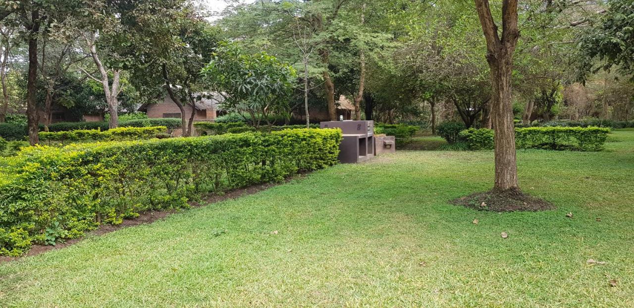Barefoot Lodge And Safaris - Malawi Lilongwe Buitenkant foto